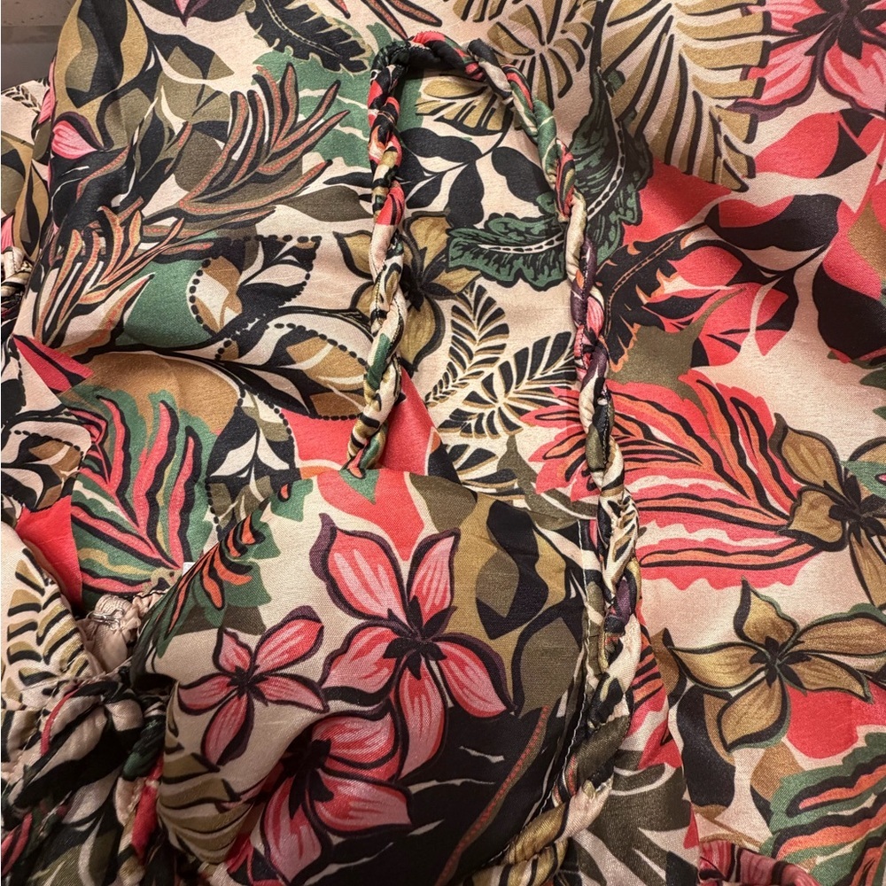 New Hutch Twist Strap Sleeveless Midi dress - Picture 9 of 14